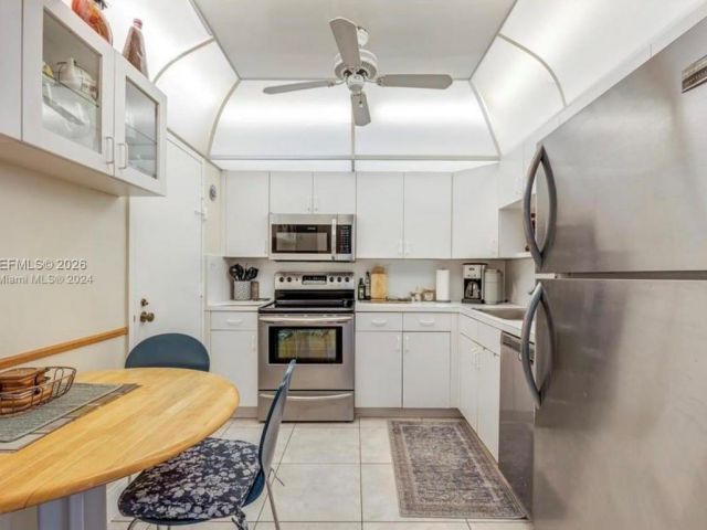 Apartment for rent  Unit #719 - photo 7470211