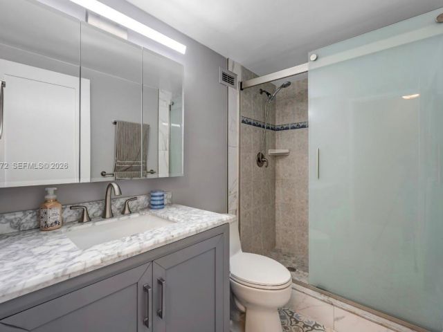 Apartment for rent  Unit #719 - photo 7470215