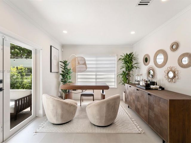 Home for rent at 45 Palermo Ave - photo 7471618