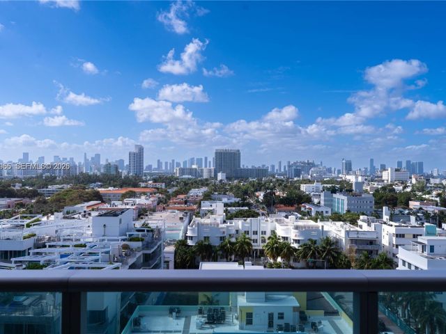 Apartment for rent  Unit #1211 - photo 7520159