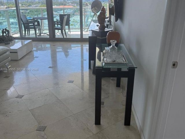 Apartment for rent  Unit #1211 - photo 7520164