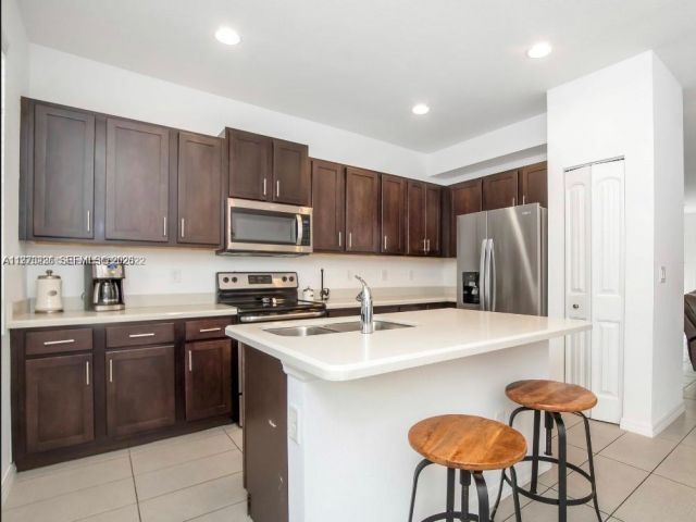 Home for sale at 3327 NW 10th Ave - photo 7535603