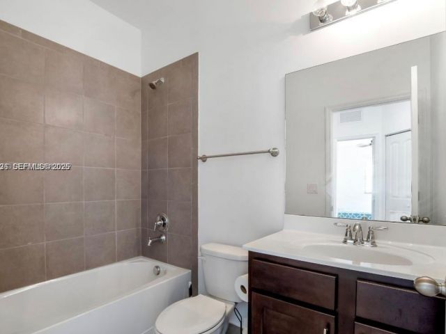 Home for sale at 3327 NW 10th Ave - photo 7535611