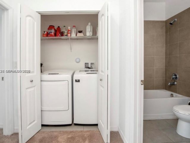 Home for sale at 3327 NW 10th Ave - photo 7535612