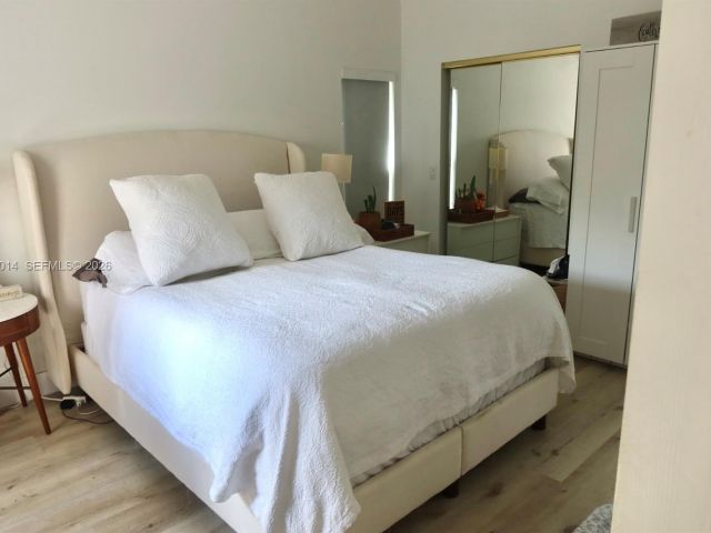 Home for rent at 5862 NW 113th Pl 5862 - photo 7486228