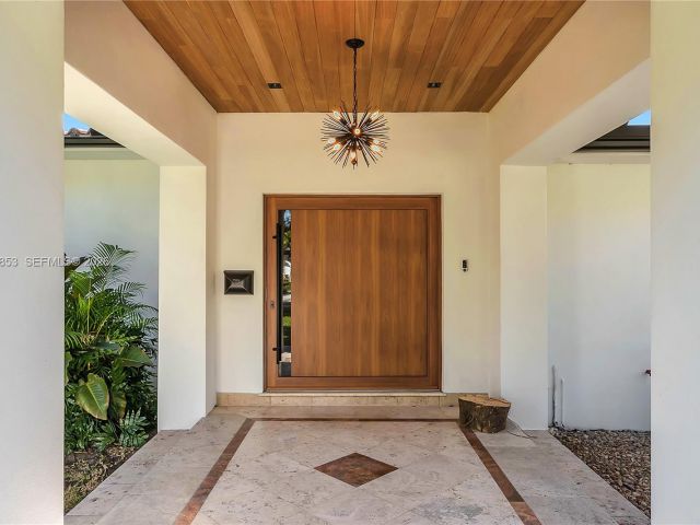 Home for sale at 1424 Algardi Ave - photo 7525540