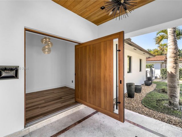 Home for sale at 1424 Algardi Ave - photo 7525541