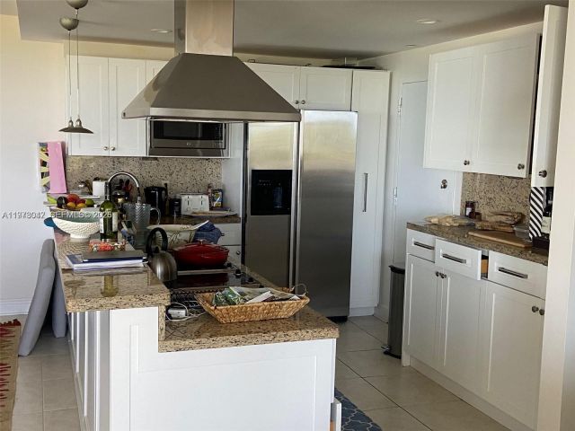 Apartment for rent  Unit #1008 - photo 7491141