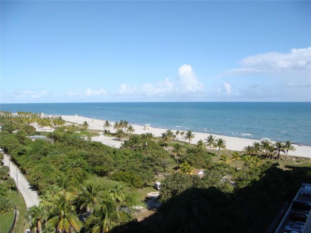 Apartment for rent  Unit #1008 - photo 7491143