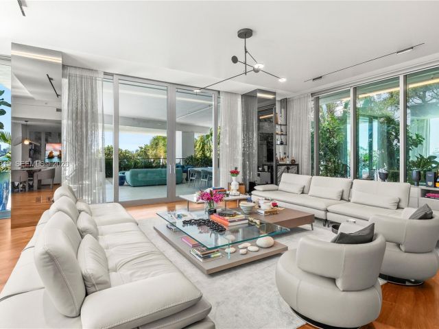 Apartment for sale  Unit #1A - photo 7509420