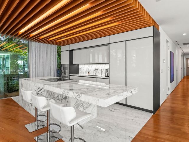 Apartment for sale  Unit #1A - photo 7509428