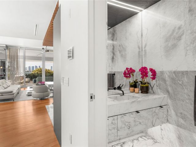 Apartment for sale  Unit #1A - photo 7509433