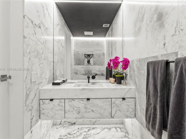 Apartment for sale  Unit #1A - photo 7509434