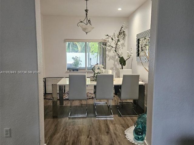 4-bedroom home for rent in Homestead - 718 SE 12th Ter . - MondialRealty