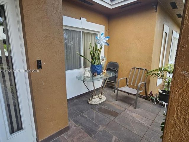 4-bedroom home for rent in Homestead - 718 SE 12th Ter . - MondialRealty