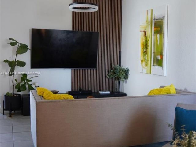 Home for rent at 549 NW 204th St - photo 7480339