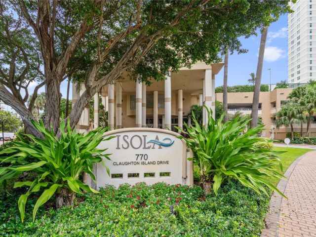 Apartment for sale  Unit #806 - photo 7479103