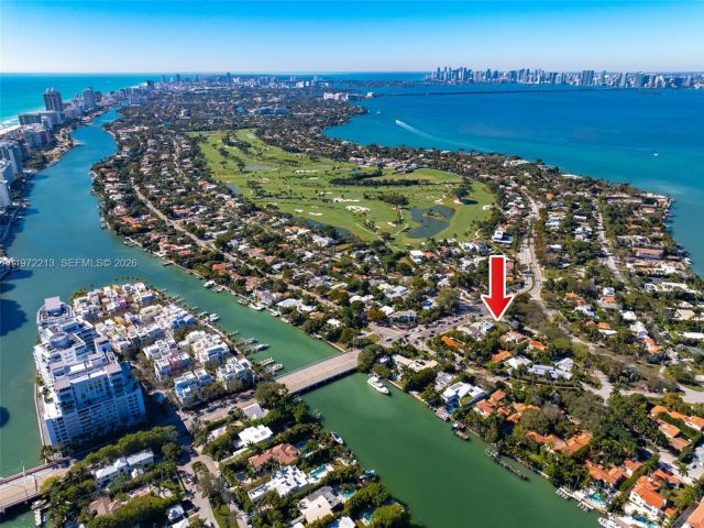 Home for sale at 6311 La Gorce Dr - photo 7469267