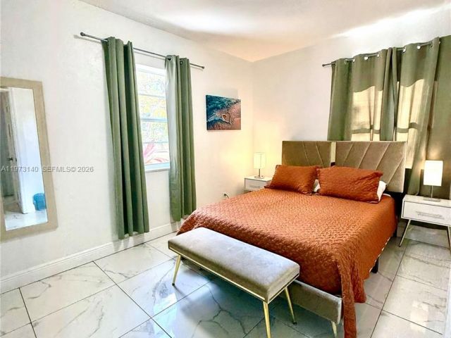 Home for rent at 133 SW 22nd Ter - photo 7483581