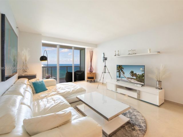 Apartment for sale  Unit #3011 - photo 7499710