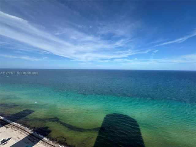 Apartment for sale  Unit #3404 - photo 7480510