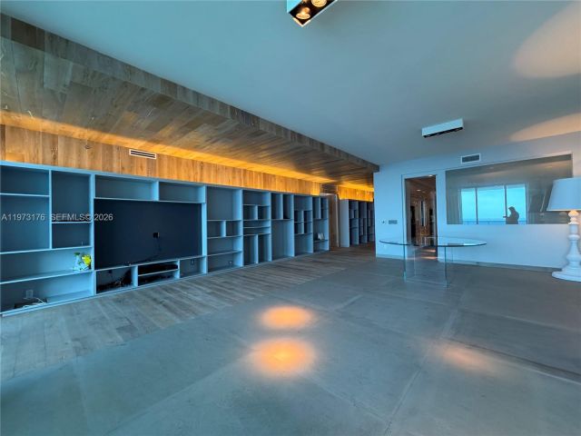 Apartment for sale  Unit #3404 - photo 7480516