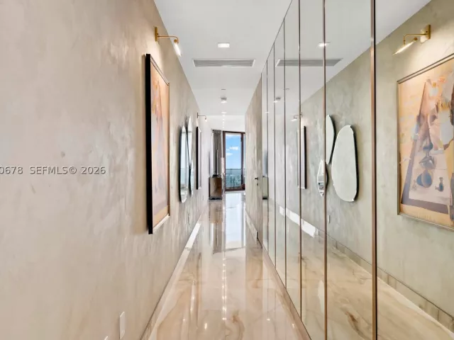 2-bedroom condo for sale in Sunny Isles Beach - 18975 Collins Ave 4505 - MondialRealty
