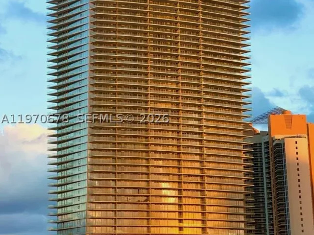 2-bedroom condo for sale in Sunny Isles Beach - 18975 Collins Ave 4505 - MondialRealty