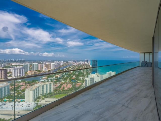 Apartment for sale  Unit #4505 - photo 7495781