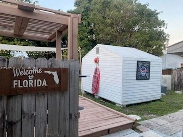 Home for rent at 2239 Johnson St 0 - photo 7472981