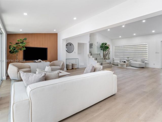 Home for sale at 2548 Tortugas Ln - photo 7483321