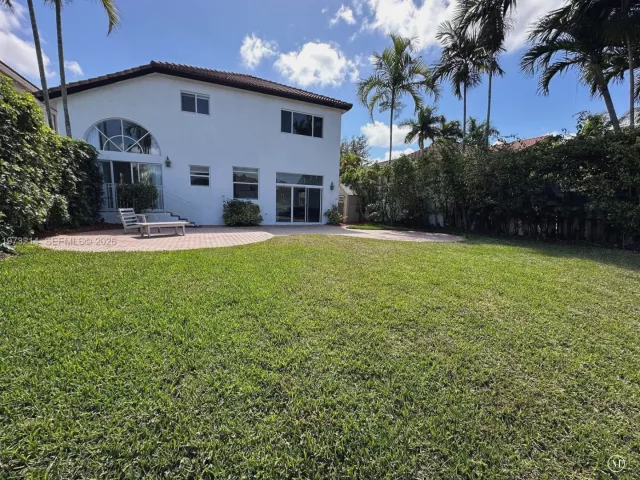 4-bedroom home for sale in Doral - 10965 NW 59th St - MondialRealty