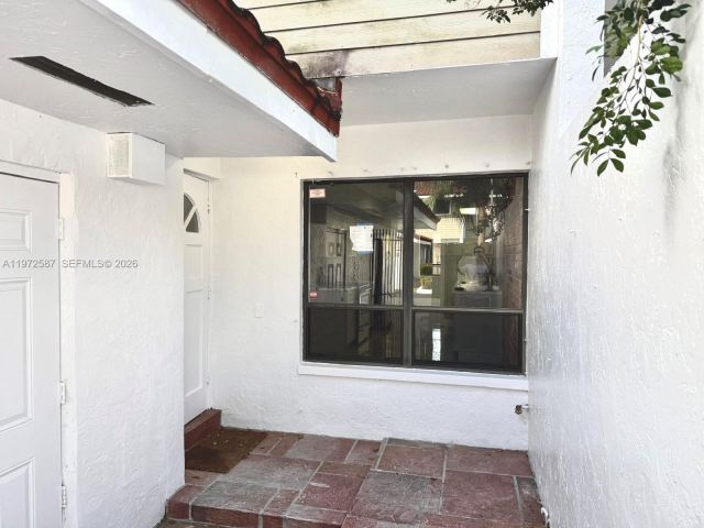 Home for rent at 2700 N 34th Ave I - photo 7474637