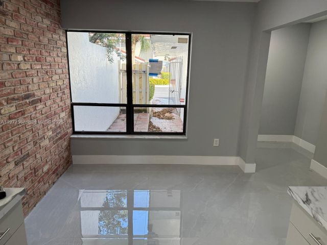 Home for rent at 2700 N 34th Ave I - photo 7474641