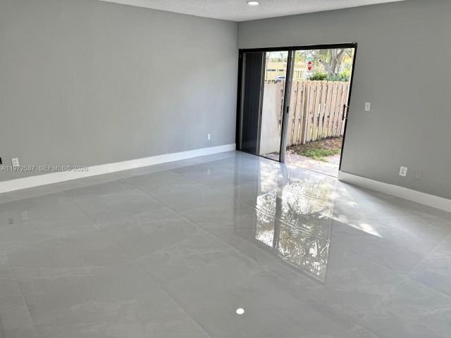 Home for rent at 2700 N 34th Ave I - photo 7474642