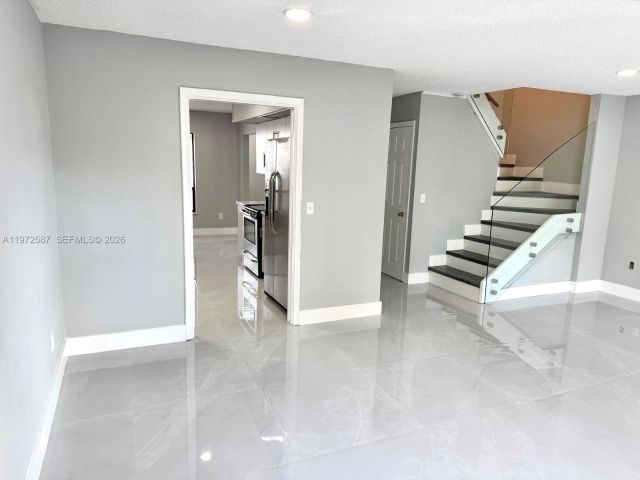 Home for rent at 2700 N 34th Ave I - photo 7474644