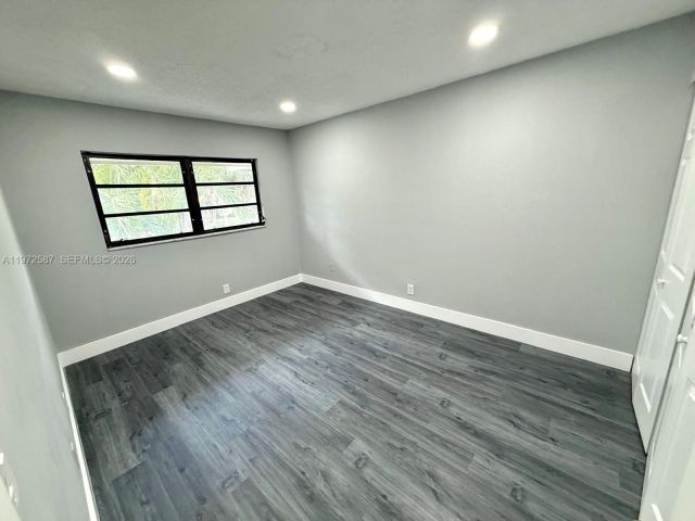 Home for rent at 2700 N 34th Ave I - photo 7474652