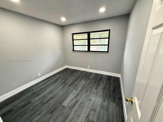 Home for rent at 2700 N 34th Ave I - photo 7474654