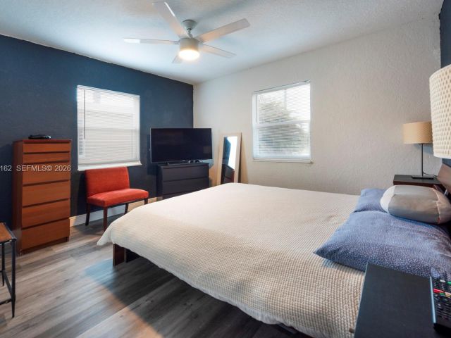 3-bedroom home for rent in Fort Lauderdale - 5224 NE 1st Ave - MondialRealty