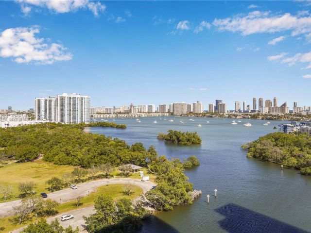 Apartment for sale  Unit #1502 - photo 7505317