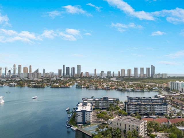 Apartment for sale  Unit #1502 - photo 7505318