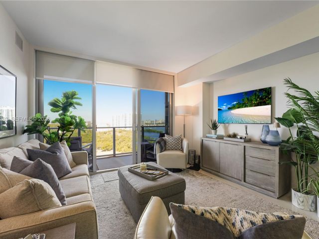 Apartment for sale  Unit #1502 - photo 7505320