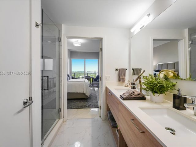 Apartment for sale  Unit #1502 - photo 7505330