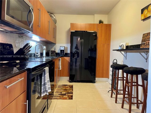 Apartment for rent  Unit #1621 - photo 7466888