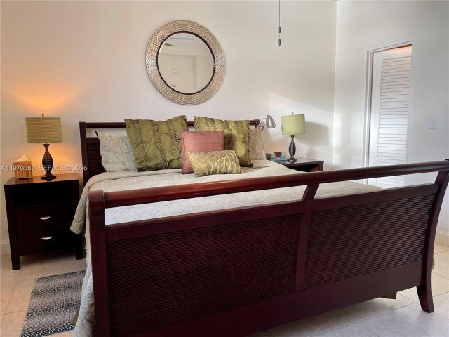 Apartment for rent  Unit #1621 - photo 7466890