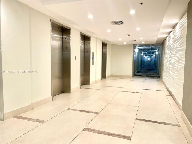 Apartment for rent  Unit #1621 - photo 7466895