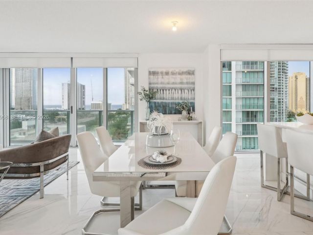 Apartment for rent  Unit #5-907 - photo 7490078