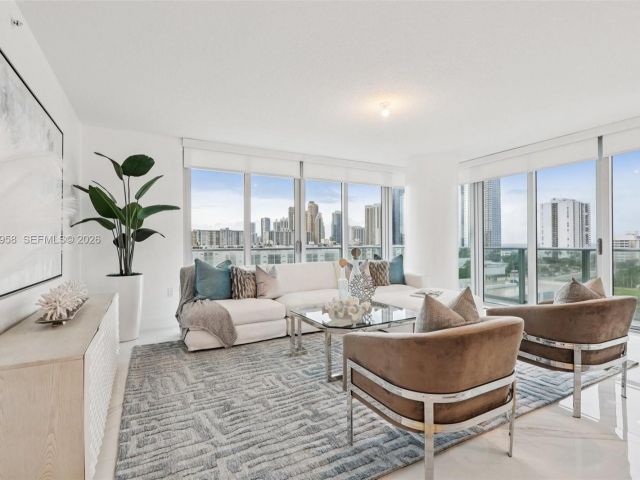 Apartment for rent  Unit #5-907 - photo 7490079