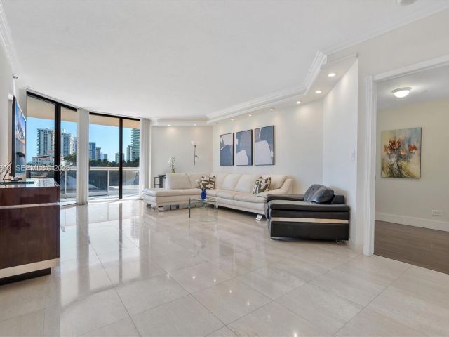 Apartment for sale  Unit #510 - photo 7504729