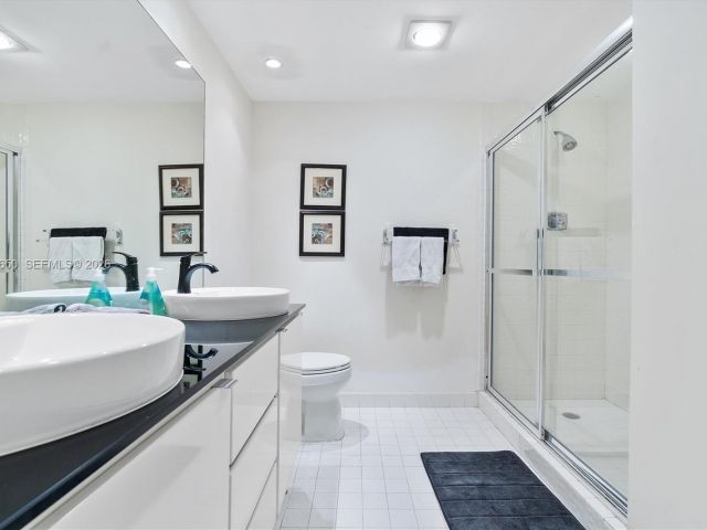 Apartment for sale  Unit #510 - photo 7504745